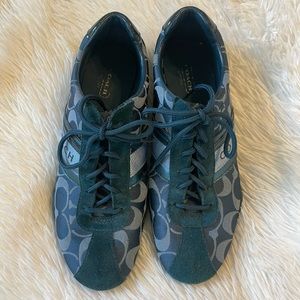 Coach tennis shoes dark blue.